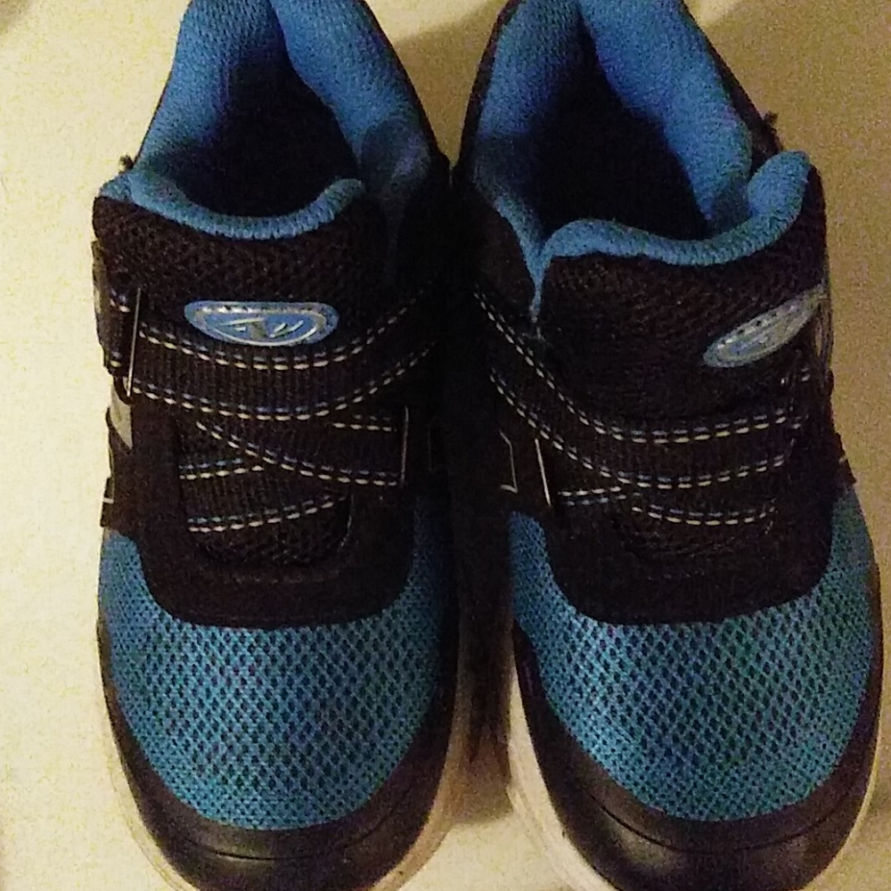 Size 12 youth shoes